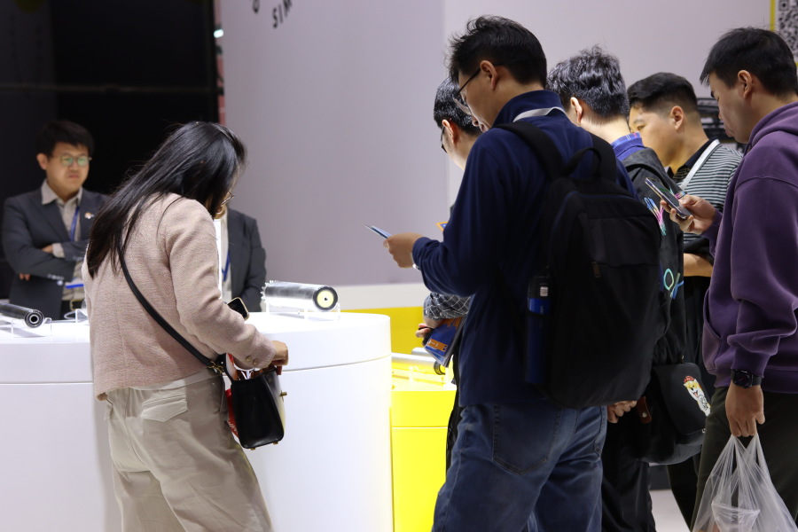 Exploring Cutting-Edge Technology, Setting New Benchmarks for Intelligent Cranes3 Exploring Cutting-Edge Technology, Setting New Benchmarks for Intelligent Cranes3